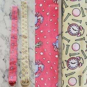 Lot of Two Novelty Print D-Ring Vineyard Vines Belts Small XS Golf Crabs Casual